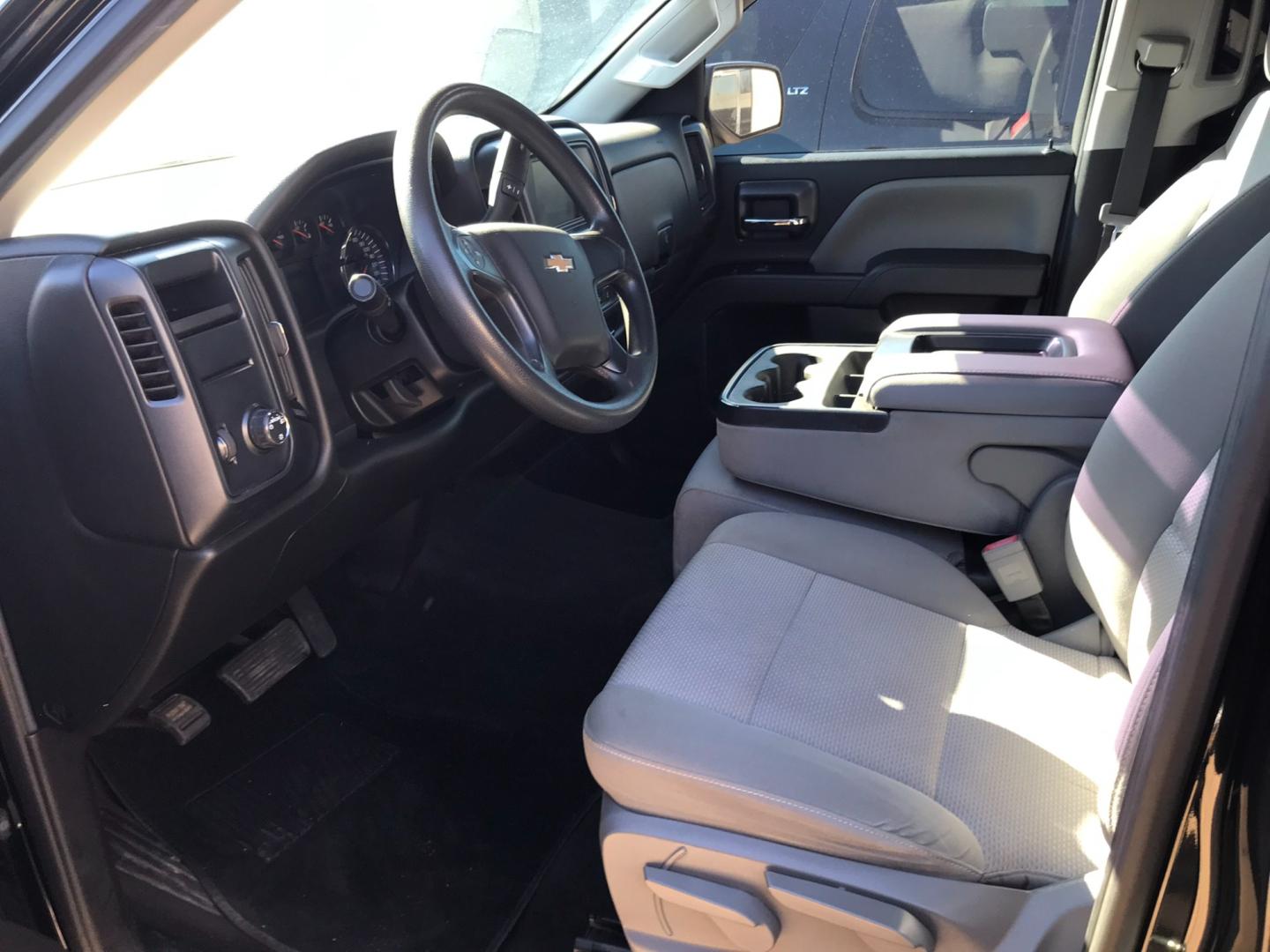 2018 BLACK Chevrolet Silverado 1500 Work Truck Double Cab 2WD (1GCRCPEC2JZ) with an 5.3L V8 OHV 16V engine, 6A transmission, located at 533 S Seven Points BLVD, Seven Points, TX, 75143, (430) 255-4030, 32.313999, -96.209351 - Photo#2